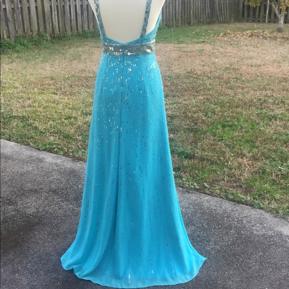 Riva Designs Prom Dress 💋😍💃🏼 - Picture 5 of 6